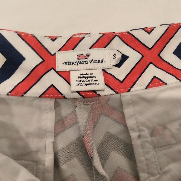 Vineyard Vines  Women's Diamond Print Shorts  Size 2 - Picture 2 of 5